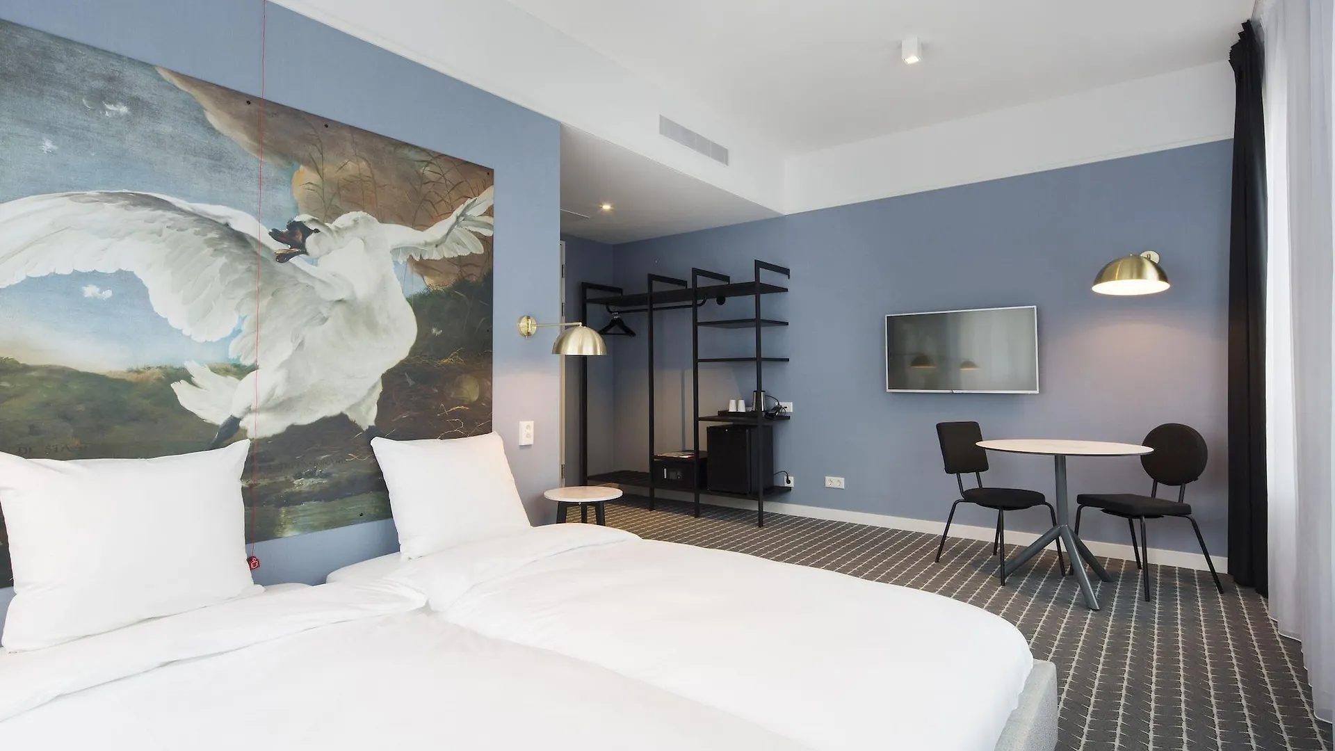 Corendon Urban Amsterdam Schiphol Airport Hotel 巴特霍芬多普