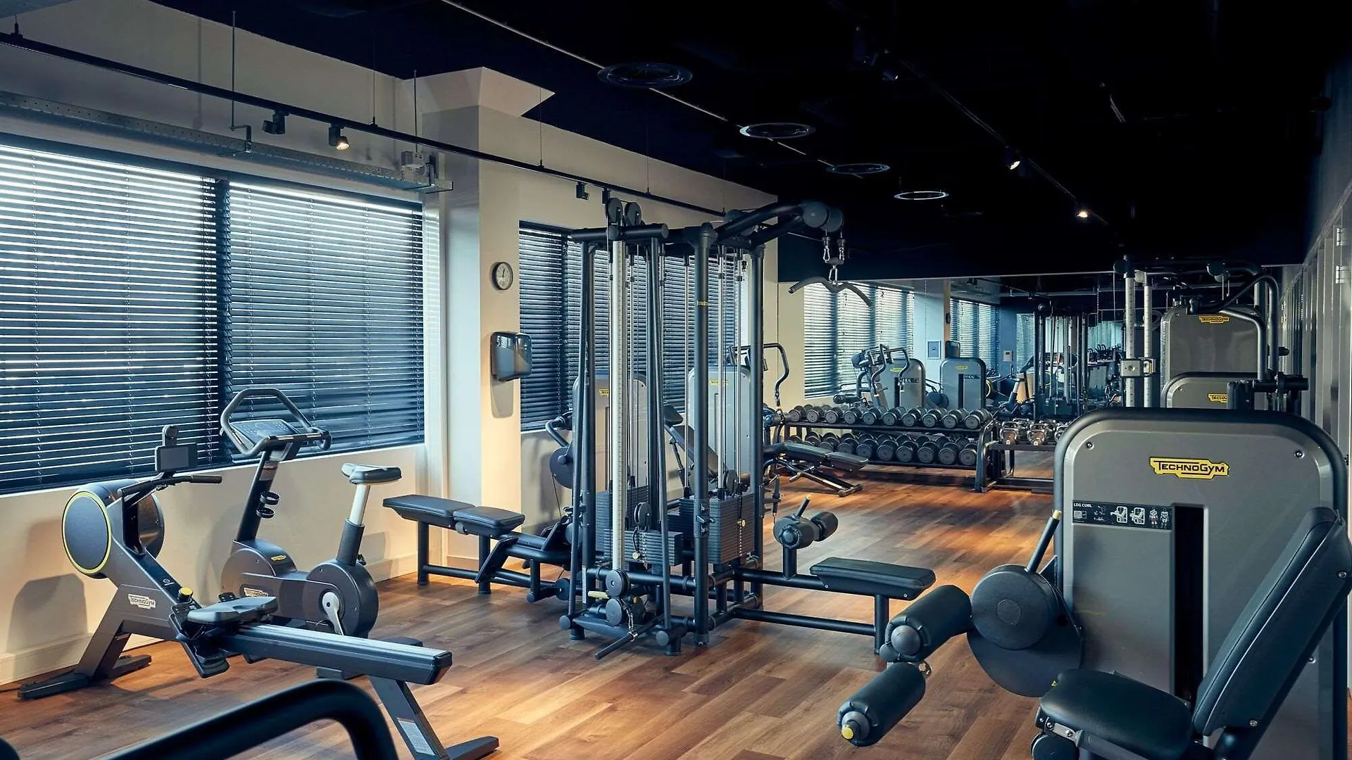 Corendon Urban Amsterdam Schiphol Airport Hotel 巴特霍芬多普