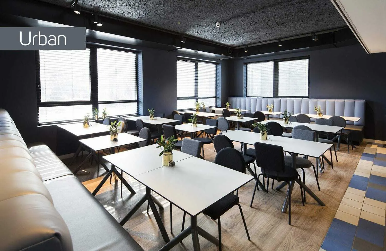 Corendon Urban Amsterdam Schiphol Airport Hotel 巴特霍芬多普 荷兰